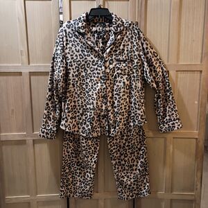 DKNY leopard pajama set size medium